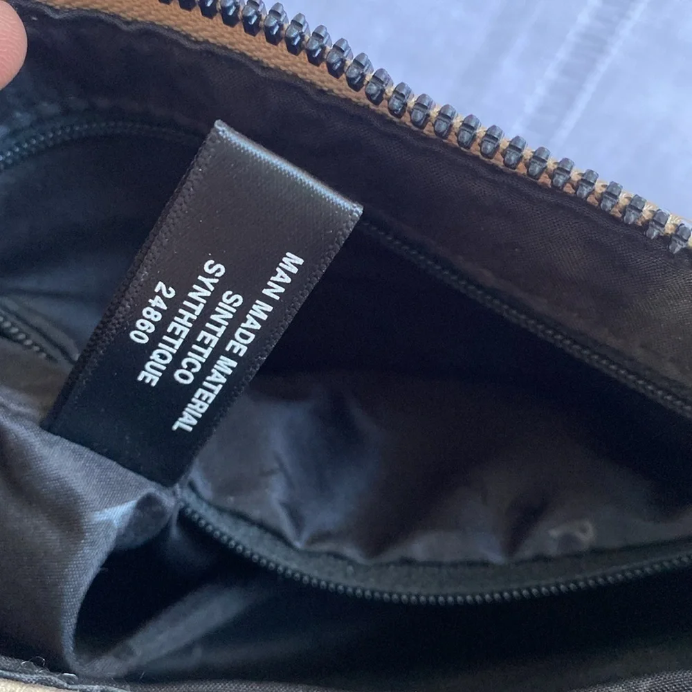 Tahari NWOT metallic gold crossbody bag.